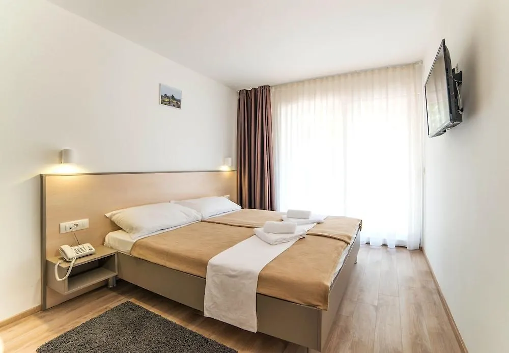 *** Hotel Centinera Resort Banjole Croazia