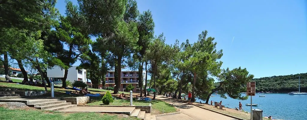 Centinera Resort Banjole 3*,