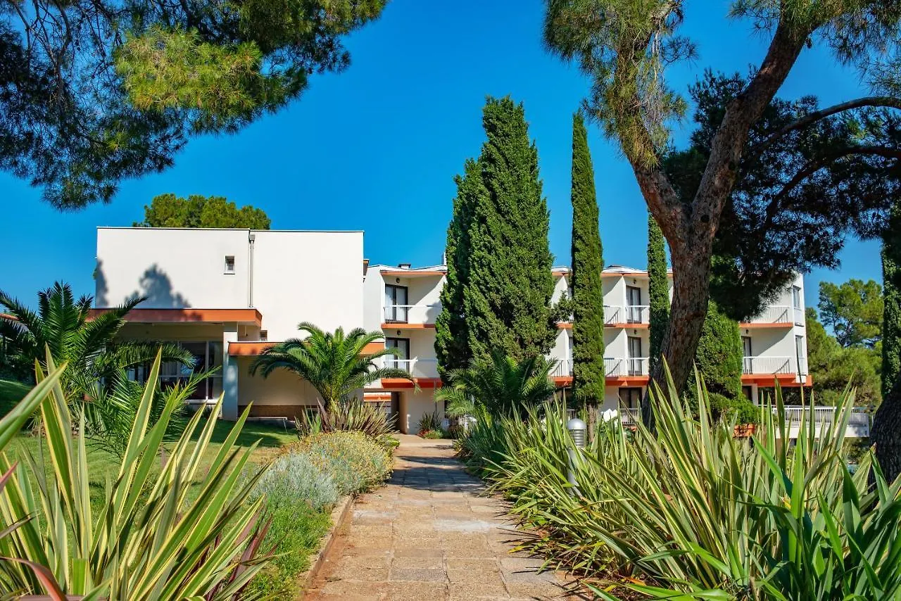 Centinera Resort Banjole Szálloda