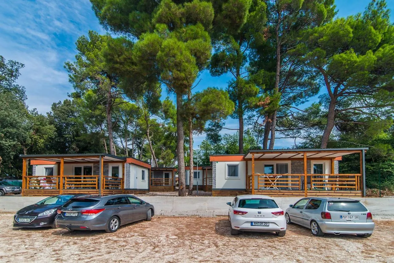 Centinera Resort Banjole Szálloda