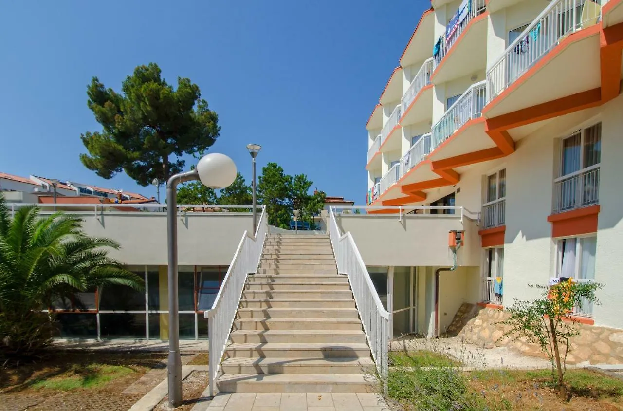 *** Szálloda Centinera Resort Banjole Horvátország